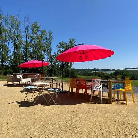 The Llama Farm France Saint-Cyr-Les-Champagnes Exterior photo